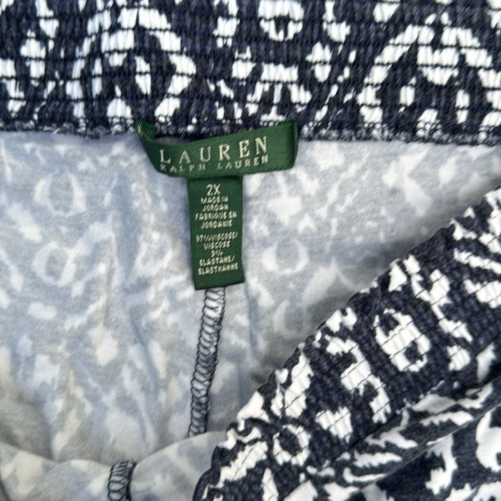 Lauren Ralph Lauren Navy and White Patterned Soft Stretchy Pants size 2X - Picture 2 of 4